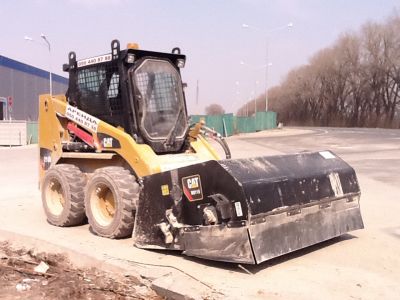 Бункерная щетка BU115