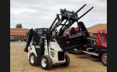 Компактний екскаватор-навантажувач з вилами Hidromek HMK62 SS (24 години)