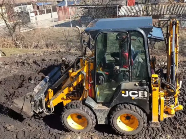 JCB Мини экскаватор-погрузчик  JCB 1CX (24 часа)