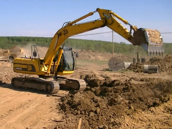 JCB Гусеничный экскаватор  JCB  JS220LC (24 часа)