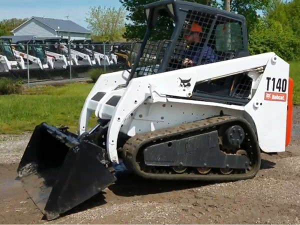 Bobcat (Бобкат) Навантажувач гусеничний Bobcat T140 (24 години)