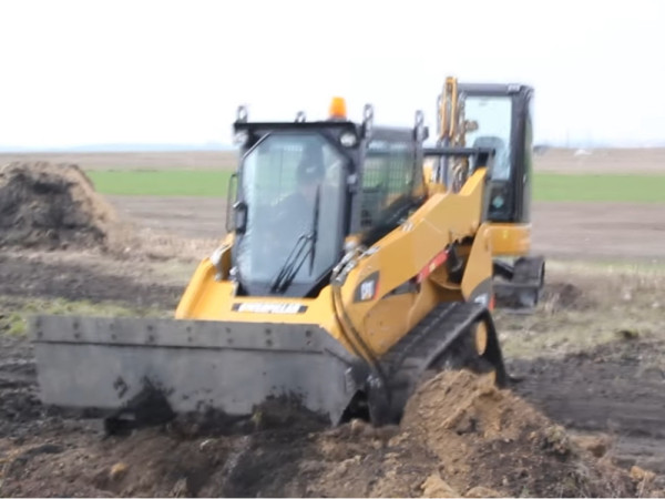 Caterpillar (CAT) Гусеничний навантажувач Caterpillar 259B3 (24 години)