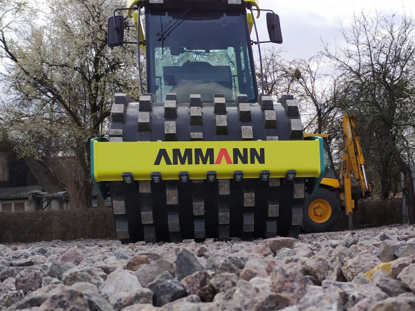 Каток грунтовый AMMANN ASC70 с кулачками