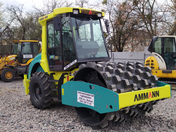 Каток грунтовий AMMANN ASC70 с бандажом