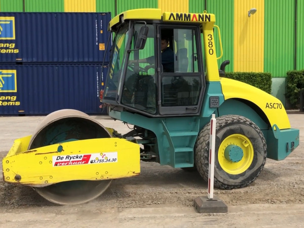Коток грунтовий AMMANN ASC70