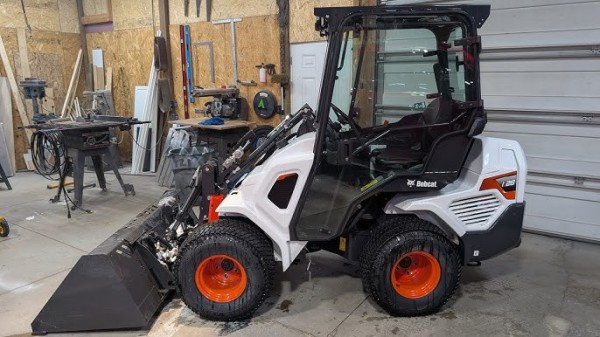  Avant Погрузчик Bobcat  L28