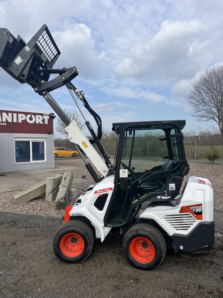  Avant Погрузчик Bobcat  L28