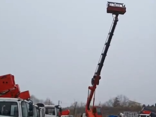 Автовышка 35 м (16 часов)
