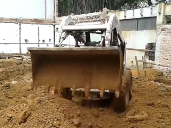 Міні-навантажувач Bobcat S130