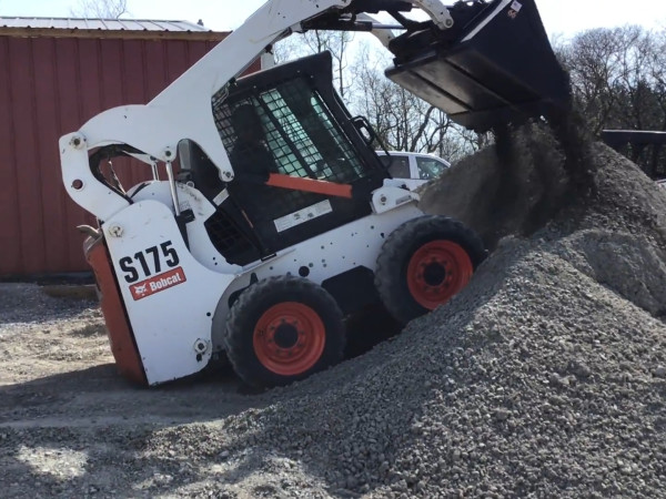 Мини-погрузчик Bobcat S175