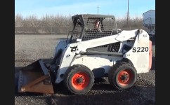Міні навантажувач Bobcat S220