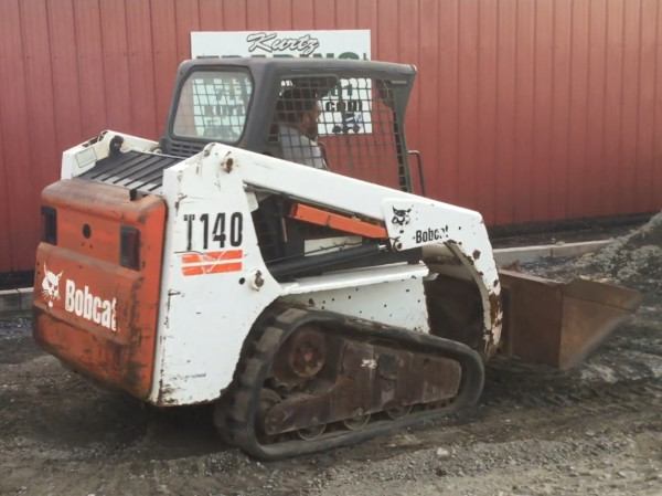 Навантажувач гусеничний Bobcat T140