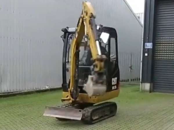 Міні-екскаватор Caterpillar 301.7D