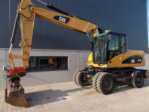  Повноповоротний екскаватор CAT M316D