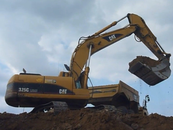 Гусеничний екскаватор  Caterpillar 325C LN (16 годин)