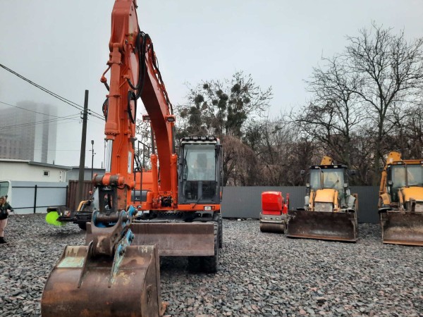  Повноповоротний екскаватор DOOSAN 140W-3