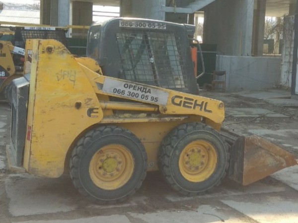 Міні-навантажувач GEHL 4240E
