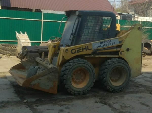 Міні-навантажувач GEHL 4240E