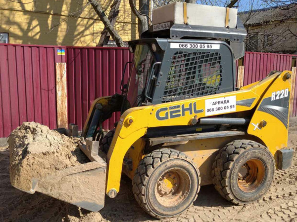 Міні-навантажувач GEHL R220 HF