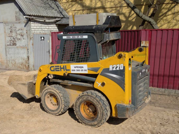 Міні-навантажувач GEHL R220 HF