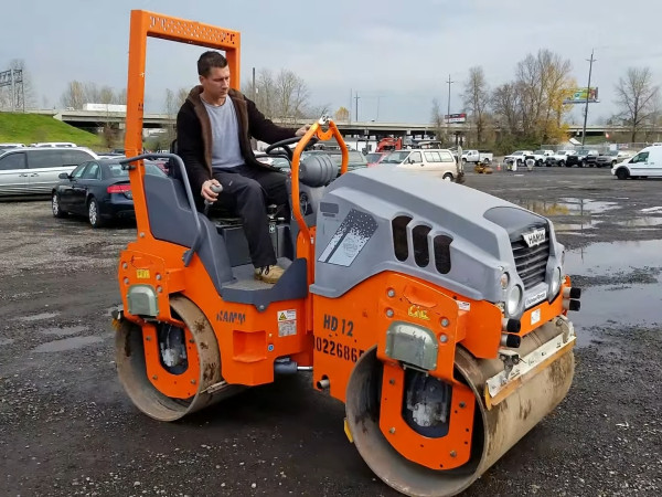 Каток дорожній HAMM HD 12 VV 