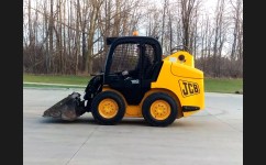 Мини-погрузчик JCB 190 Robot