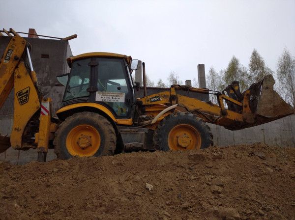 Экскаватор-погрузчик  JCB 4CX
