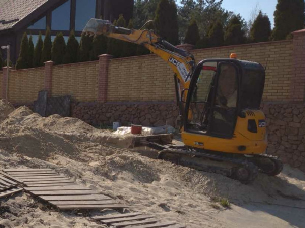 Міні-екскаватор  JCB 8035ZTS