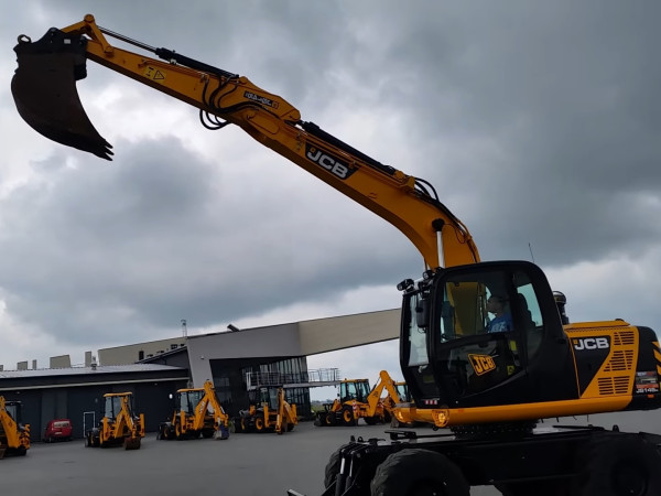 Повноповоротний екскаватор  JCB  JS145W