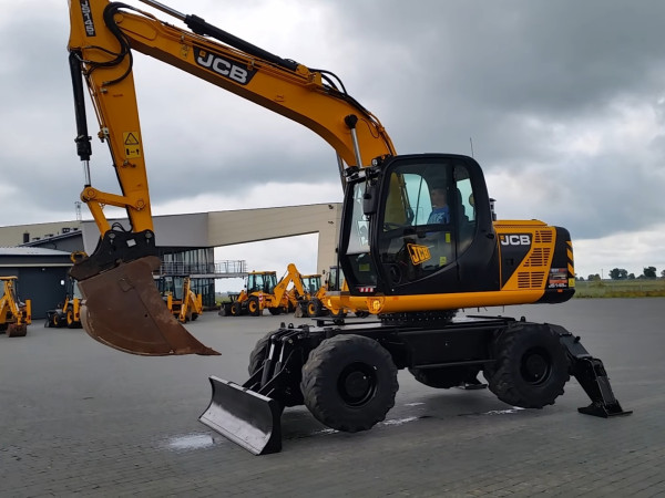 Повноповоротний екскаватор  JCB  JS145W