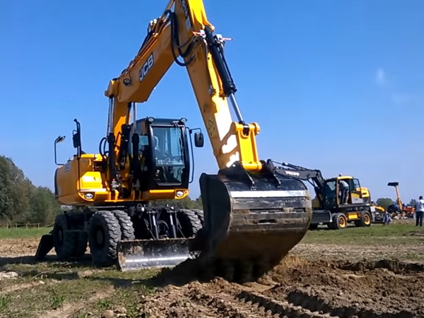 Полноповоротный экскаватор  JCB  JS175W
