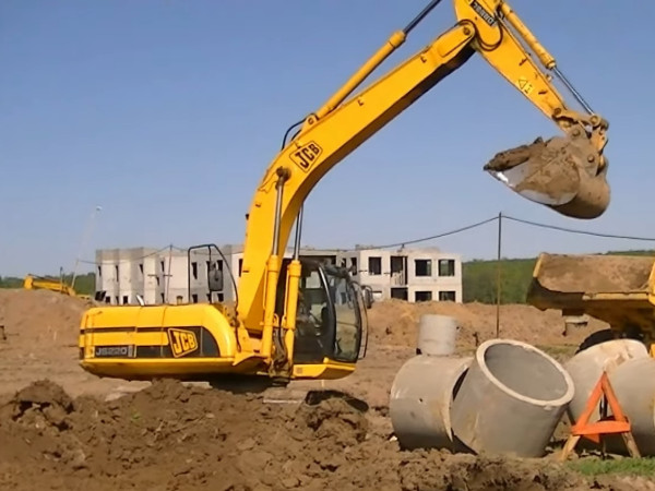 Гусеничний екскаватор  JCB JS220LC