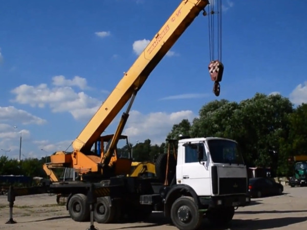 Автокран 25 т