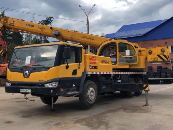 Автокран XCMG 25 т 38 м (16 часов)