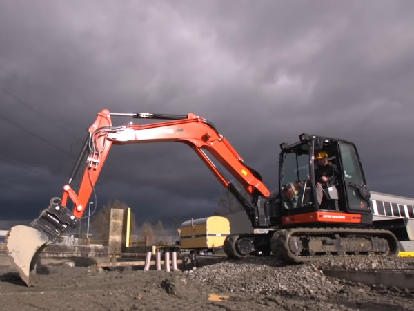 Миди-экскаватор KUBOTA KX-080