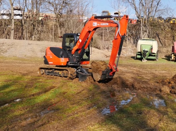 Миди-экскаватор KUBOTA KX-080