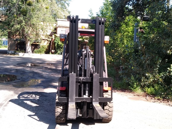 Мин. заказ Вилочного погрузчико Manitou MI35D (3 часа)