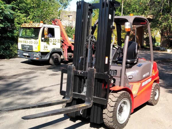 Мин. заказ Вилочного погрузчико Manitou MI35D (3 часа)