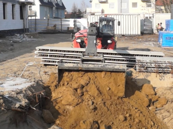 Телескопический погрузчик Manitou MT-1840