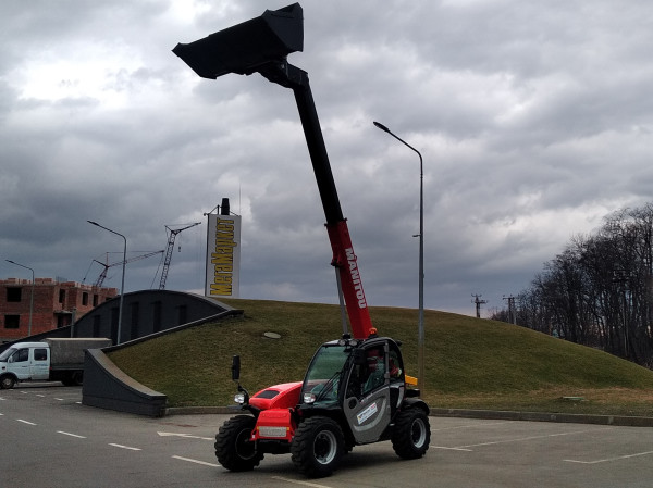 Полсмены телескопического погрузчика Manitou MT-X 625 (4 часа)