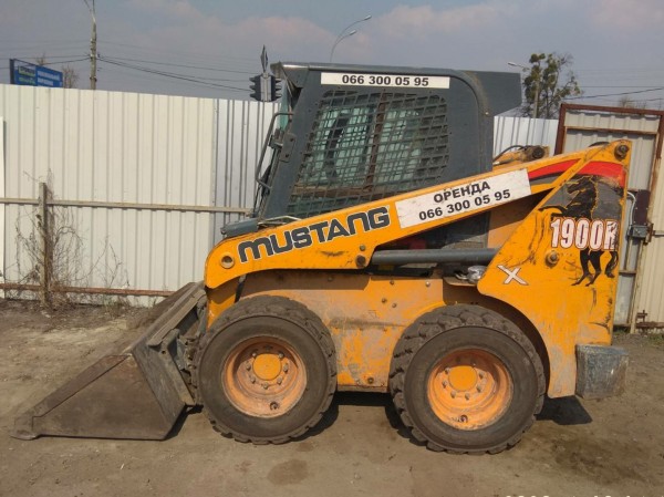Міні-навантажувач Mustang 1900R
