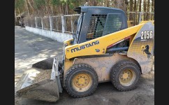 Міні-навантажувач Mustang 2056