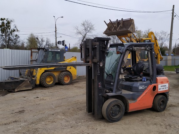 Автопогрузчик Toyota 02-8FGF30