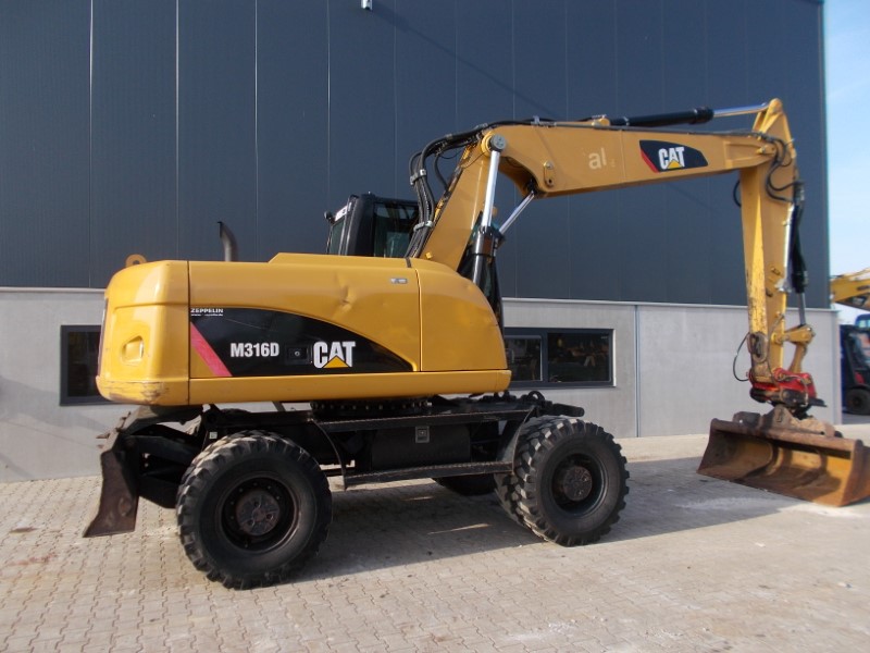 Полноповоротный экскаватор CAT M316D